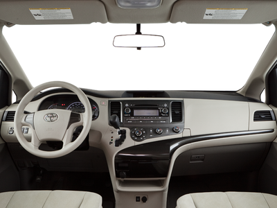 2012 Toyota Sienna XLE 8 Passenger