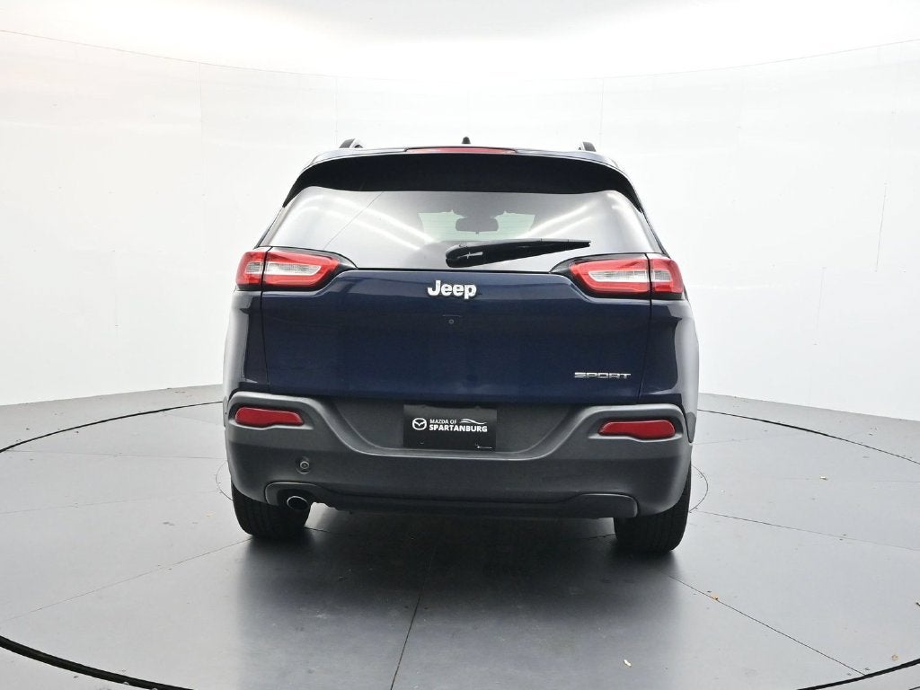 2016 Jeep Cherokee Sport