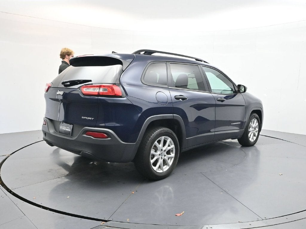 2016 Jeep Cherokee Sport