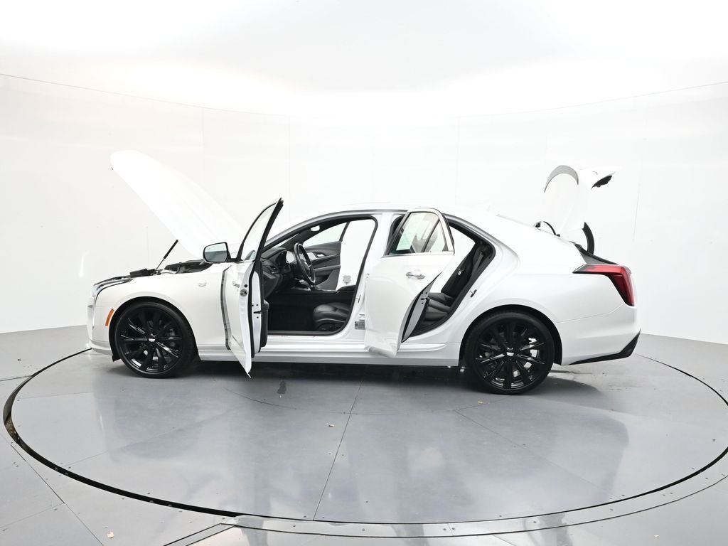 2024 Cadillac CT4 Luxury