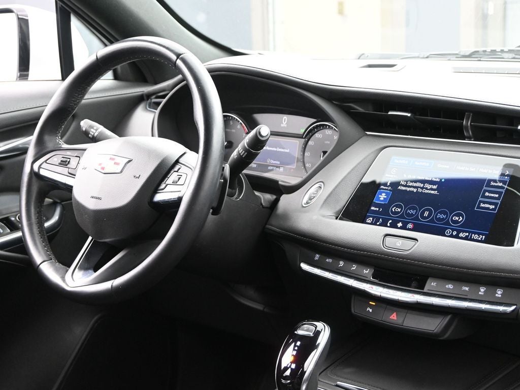 2022 Cadillac XT4 Premium Luxury