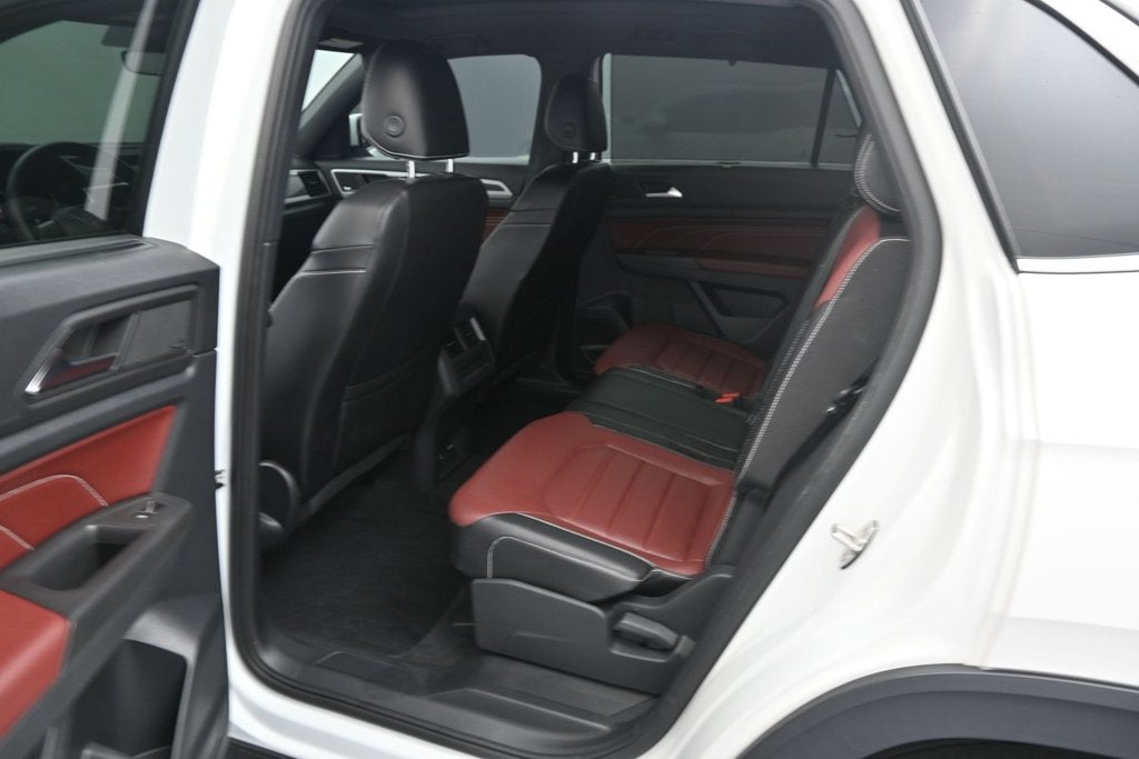 2022 Volkswagen Atlas Cross Sport 3.6L V6 SEL Premium R-Line
