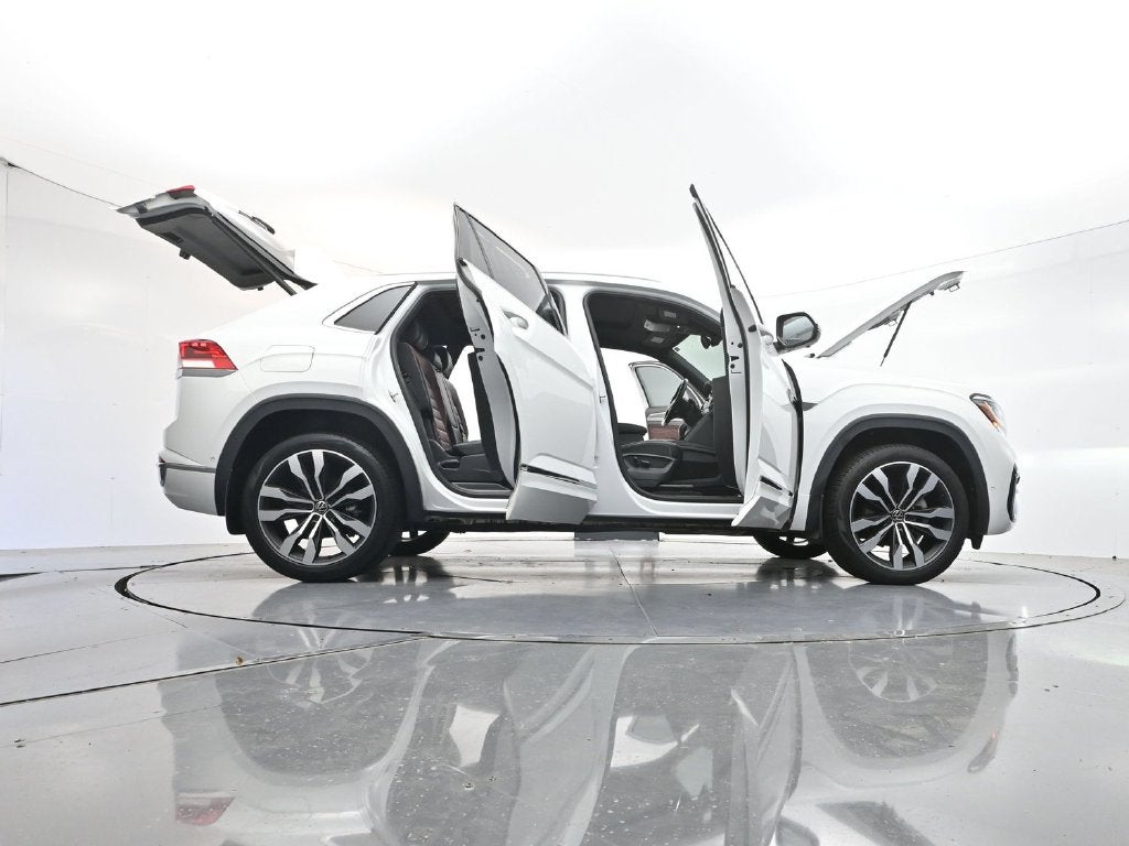 2022 Volkswagen Atlas Cross Sport 3.6L V6 SEL Premium R-Line