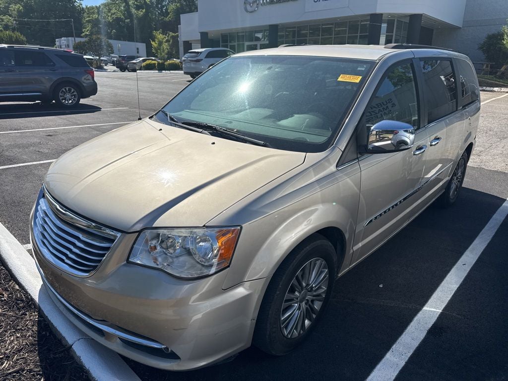 2014 Chrysler Town &amp; Country Touring-L