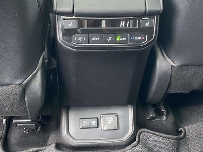 2020 Toyota Highlander Hybrid Platinum