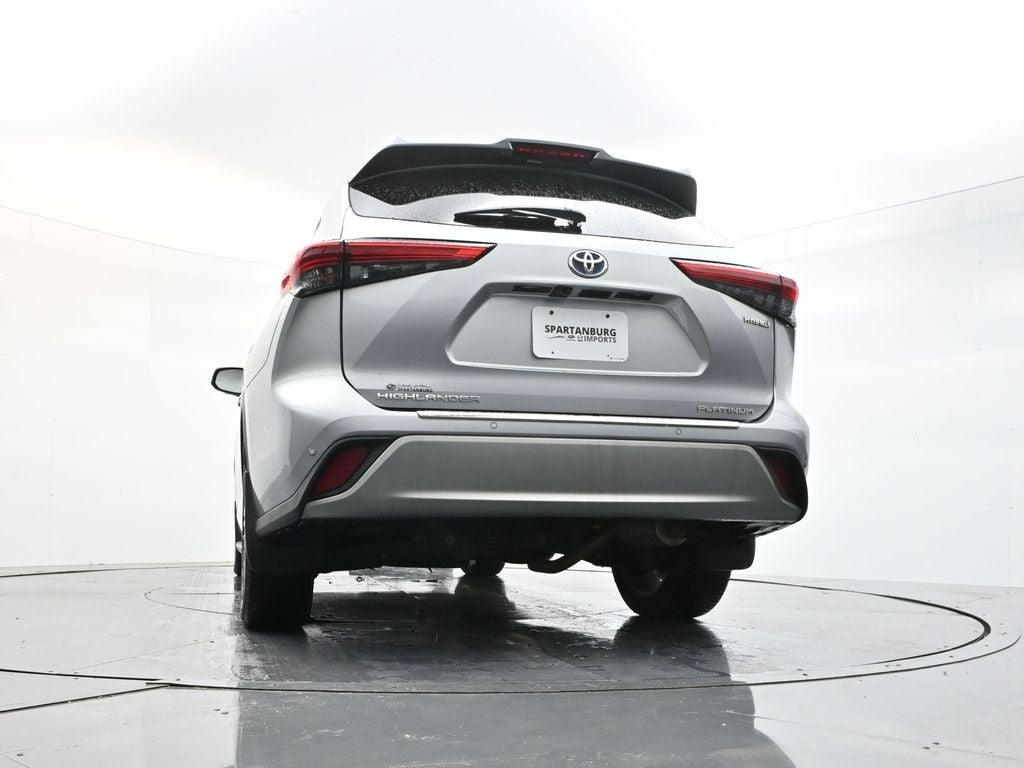 2020 Toyota Highlander Hybrid Platinum