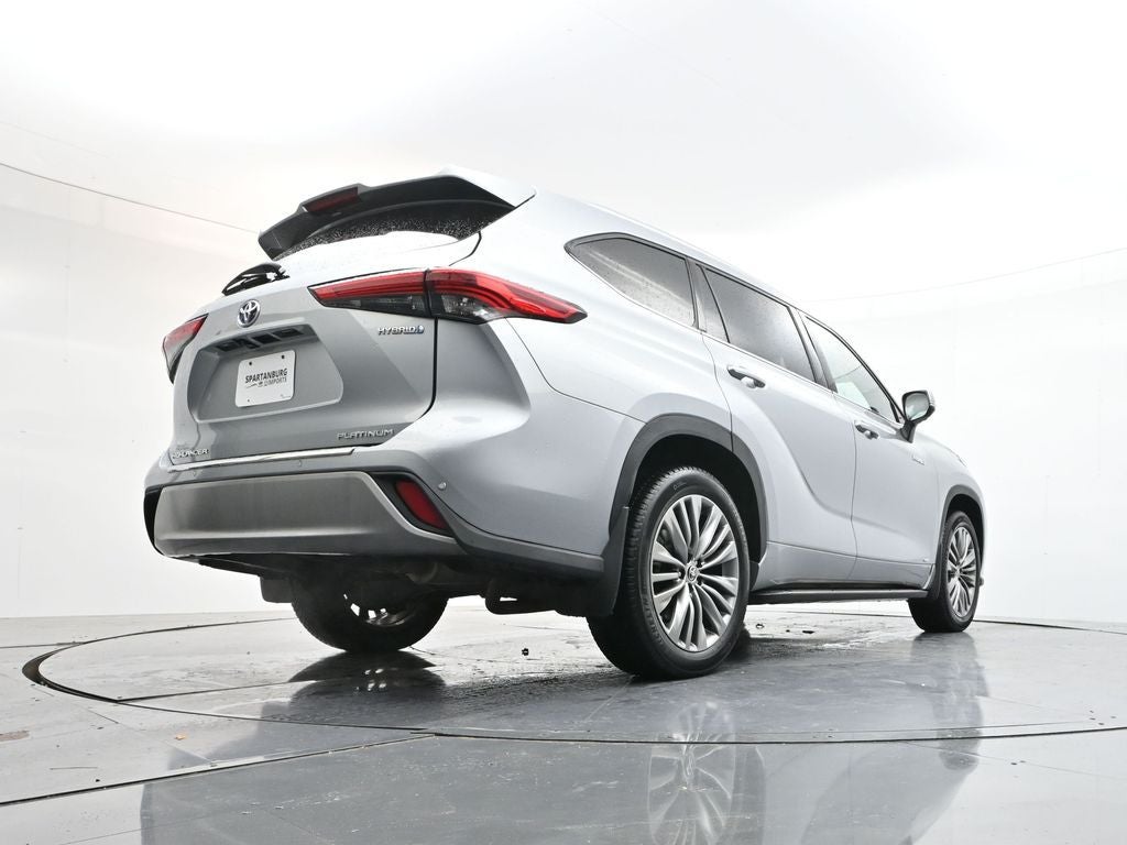 2020 Toyota Highlander Hybrid Platinum