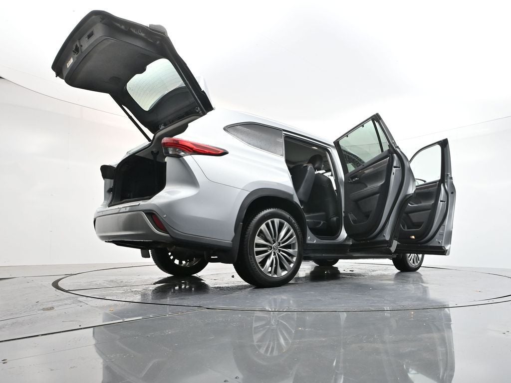 2020 Toyota Highlander Hybrid Platinum