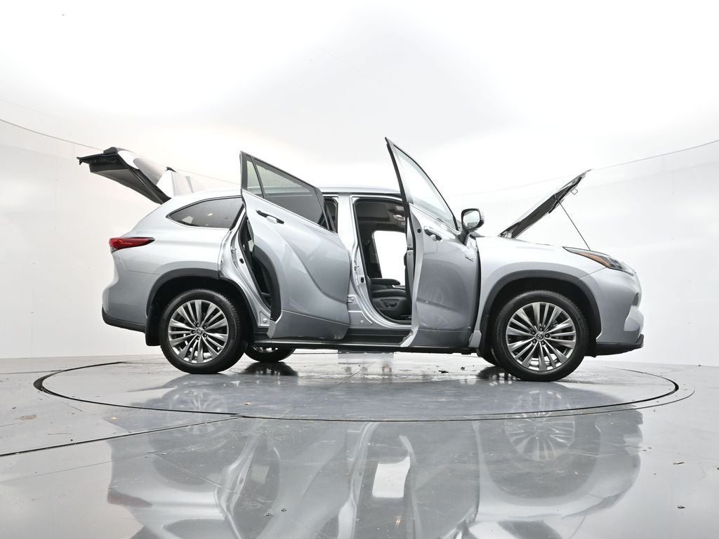 2020 Toyota Highlander Hybrid Platinum