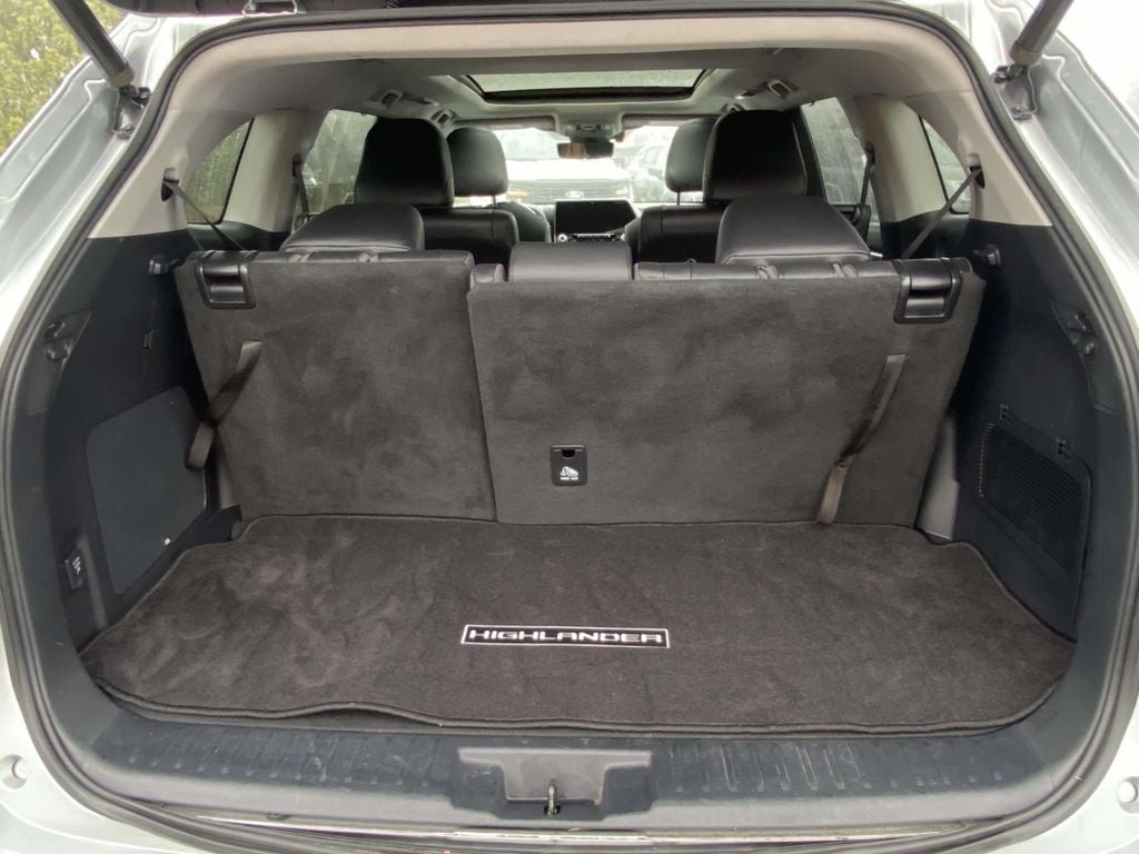 2020 Toyota Highlander Hybrid Platinum