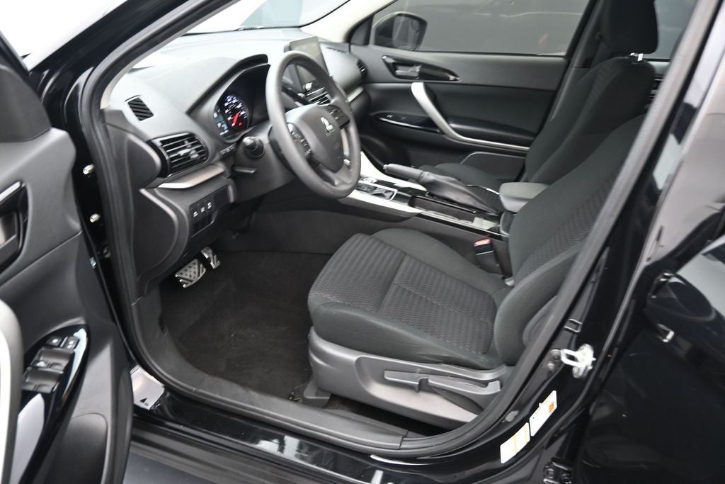 2022 Mitsubishi Eclipse Cross LE