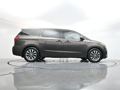 2017 Kia Sedona SX