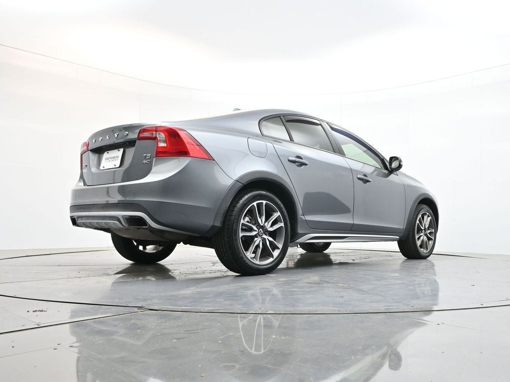 2017 Volvo S60 Cross Country T5