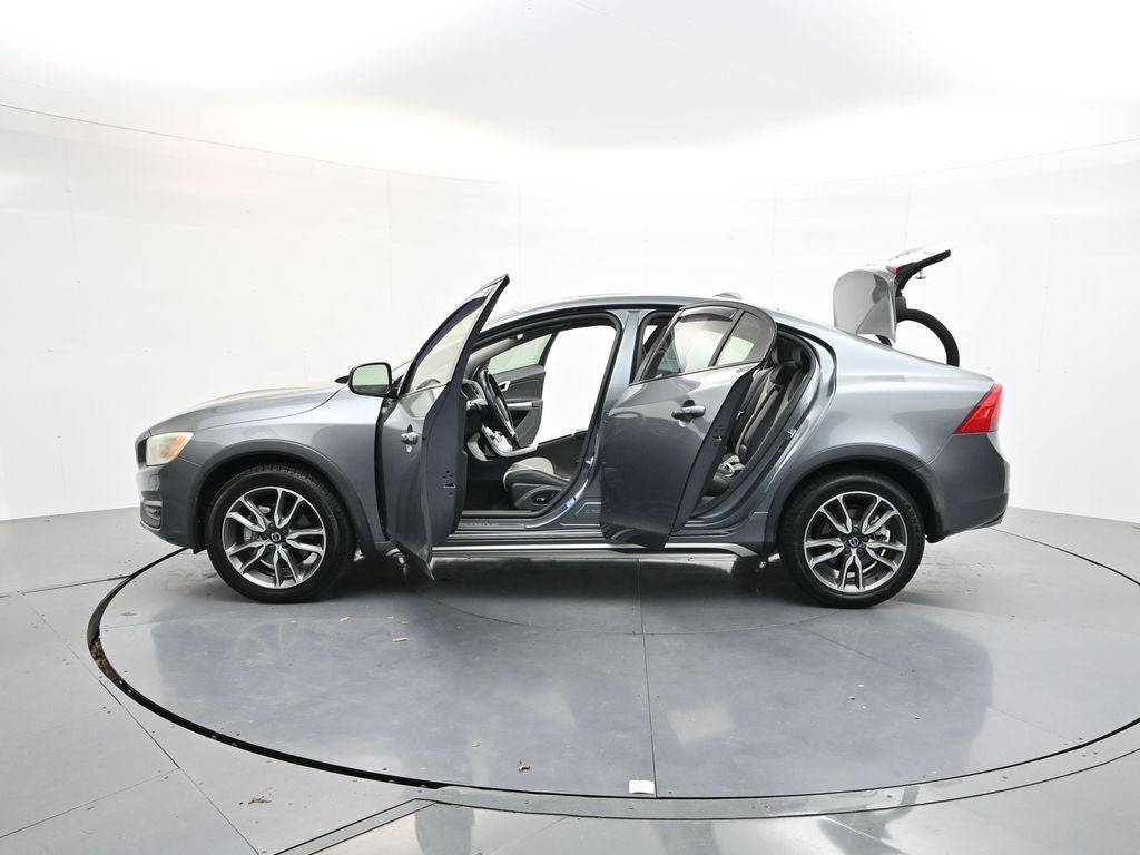 2017 Volvo S60 Cross Country T5