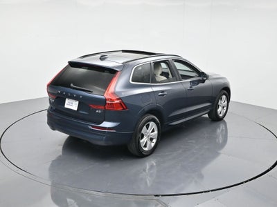 2022 Volvo XC60 B5 Momentum