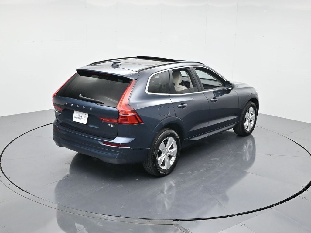2022 Volvo XC60 B5 Momentum
