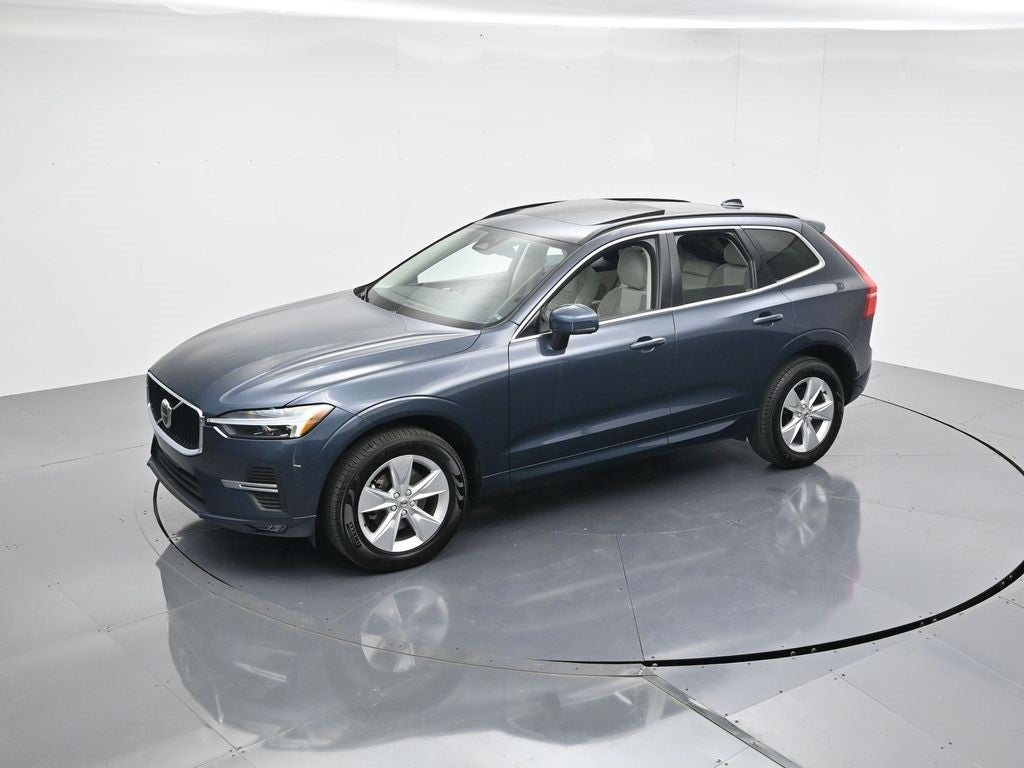 2022 Volvo XC60 B5 Momentum