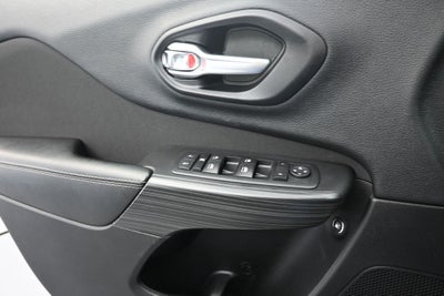 2015 Jeep Cherokee Sport