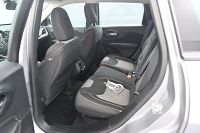 2015 Jeep Cherokee Sport