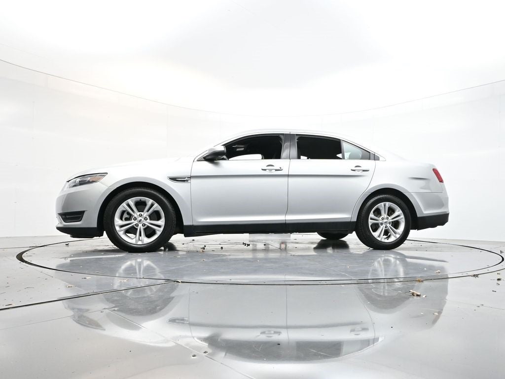 2016 Ford Taurus SEL