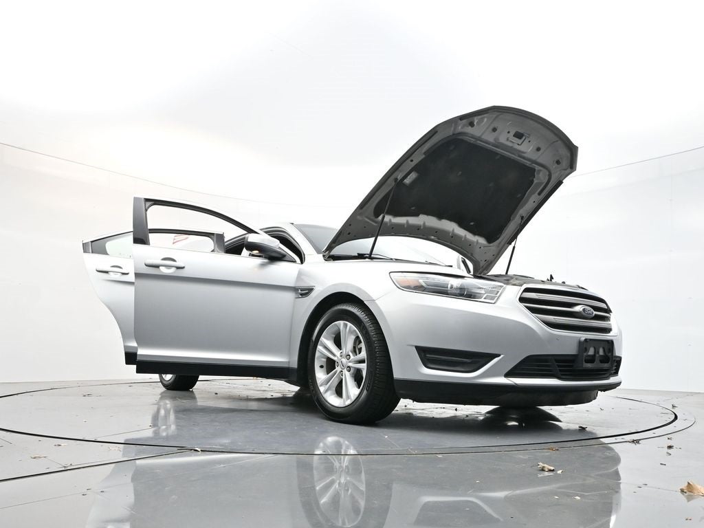 2016 Ford Taurus SEL