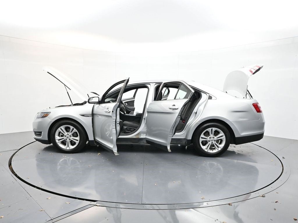 2016 Ford Taurus SEL