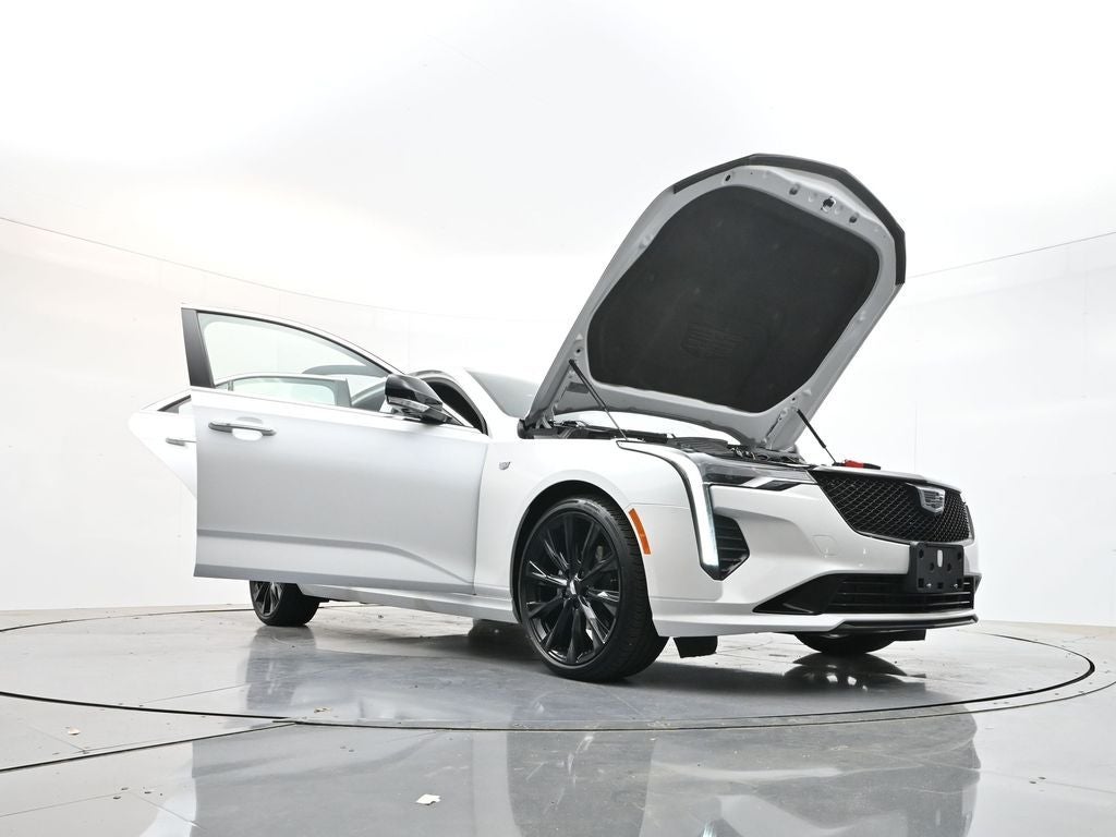 2024 Cadillac CT4 Luxury