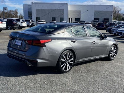 2022 Nissan Altima 2.5 SR