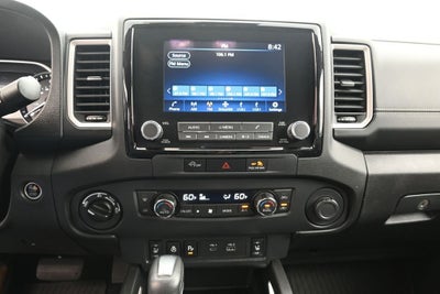 2024 Nissan Frontier SL