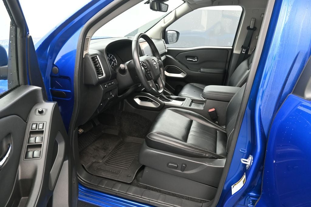 2024 Nissan Frontier SL