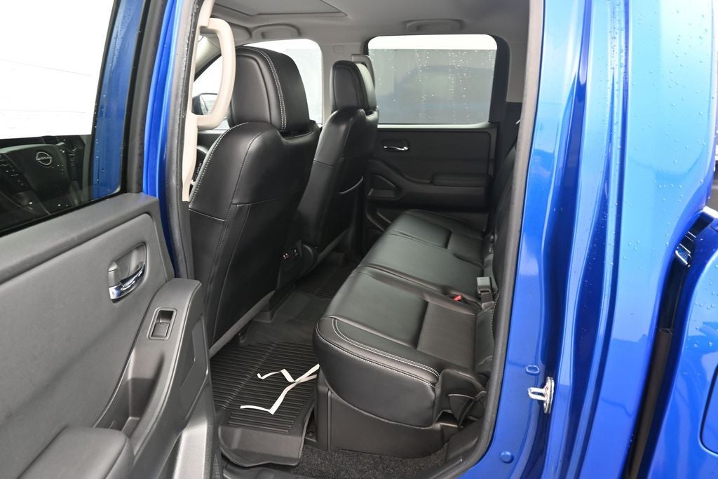 2024 Nissan Frontier SL
