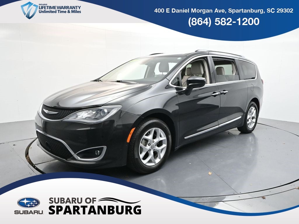 2017 Chrysler Pacifica Touring L Plus