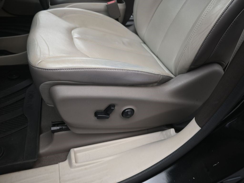 2017 Chrysler Pacifica Touring L Plus