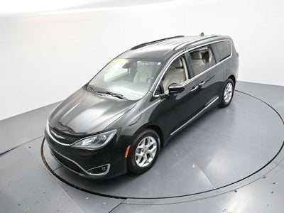 2017 Chrysler Pacifica Touring L Plus