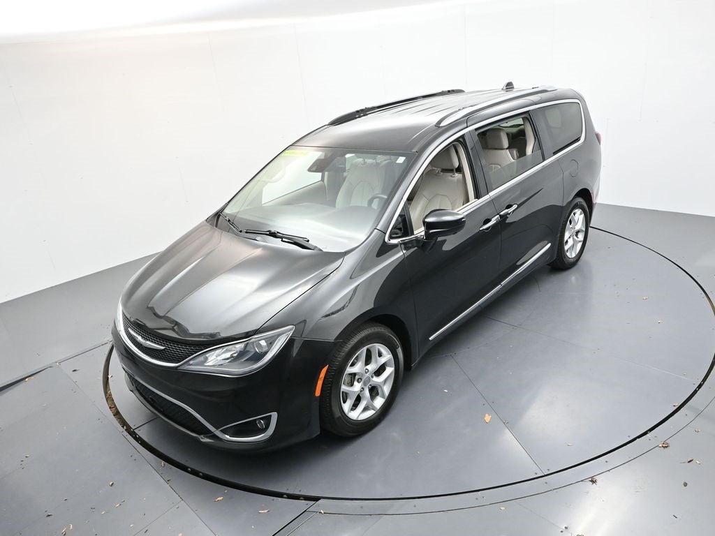 2017 Chrysler Pacifica Touring L Plus