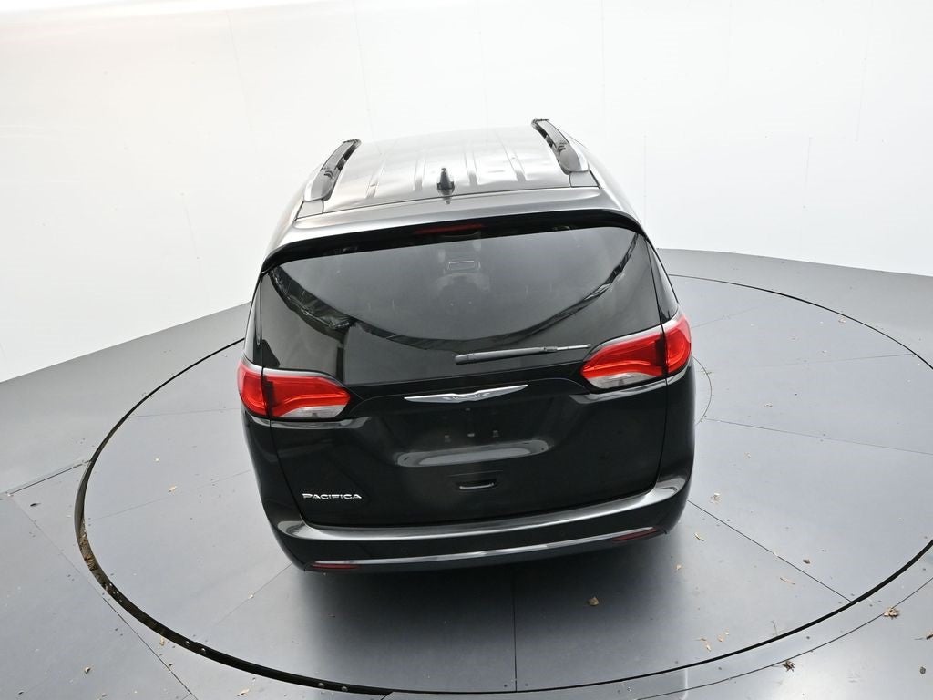 2017 Chrysler Pacifica Touring L Plus