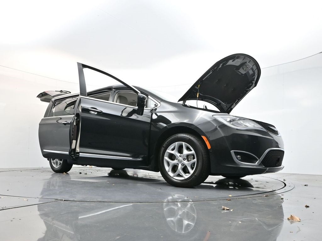 2017 Chrysler Pacifica Touring L Plus