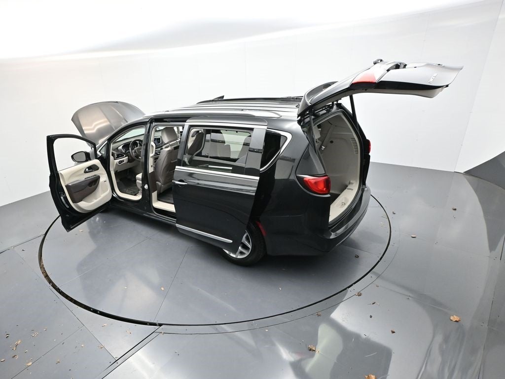 2017 Chrysler Pacifica Touring L Plus