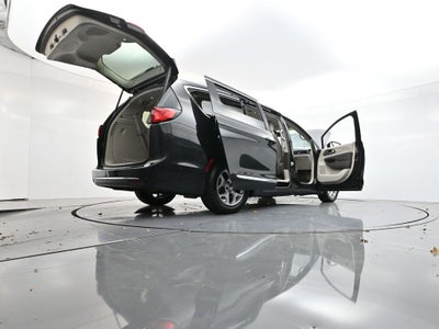 2017 Chrysler Pacifica Touring L Plus