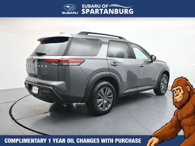 2025 Nissan Pathfinder SV