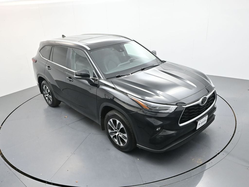2025 Toyota Highlander XLE