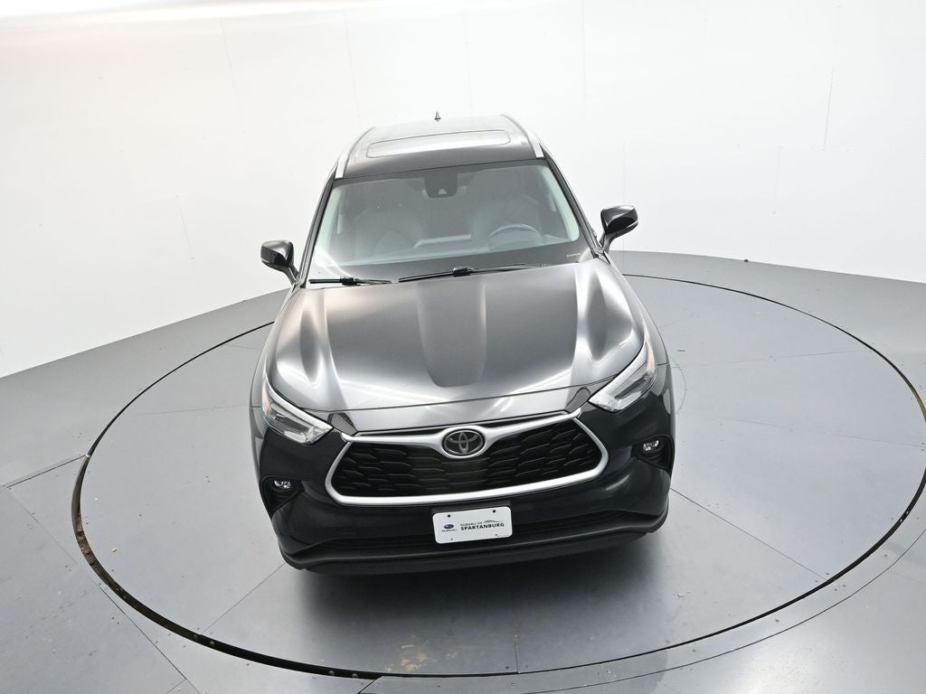2025 Toyota Highlander XLE