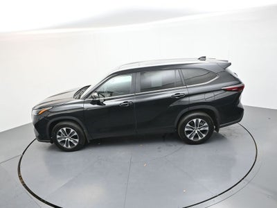 2025 Toyota Highlander XLE
