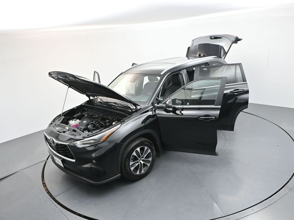 2025 Toyota Highlander XLE