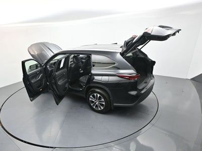2025 Toyota Highlander XLE