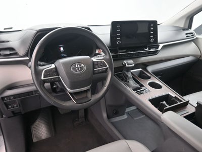 2024 Toyota Sienna XLE