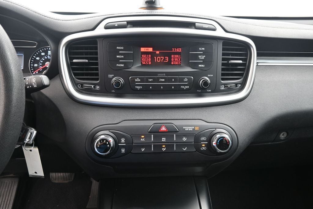 2017 Kia Sorento L