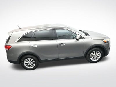 2017 Kia Sorento L