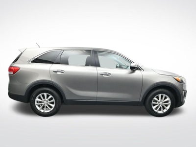 2017 Kia Sorento L