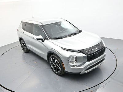 2022 Mitsubishi Outlander SE